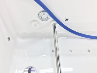 Профессиональная водолечебная ванна «Оккервиль» предназначена для подводного душ-массажа