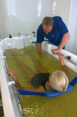 Подводный душ-массаж в ванне компании Физиотехника