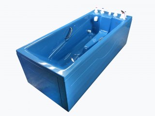 Бальнеологическая ванна Оккервиль с фурнитурой из пластика белого цвета для агрессивной воды 