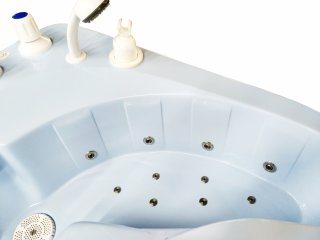 Вихревая ванна для рук Истра-Р оснащена 24 гидромассажными форсунками, расположенными по дну и периметру ванны