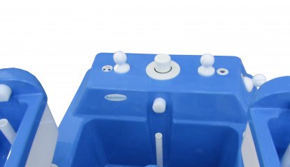 Ванна 4-х камерная «Истра-4К» (бальнеологическая) с фурнитурой из пластика белого цвета для агрессивной воды 