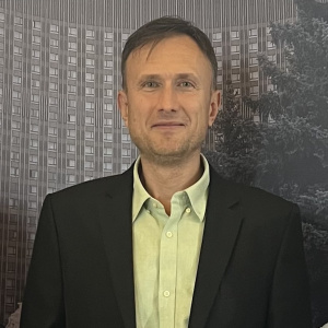 Олег Комарницкий